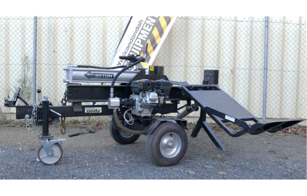 30 tonne Black Diamond log splitter