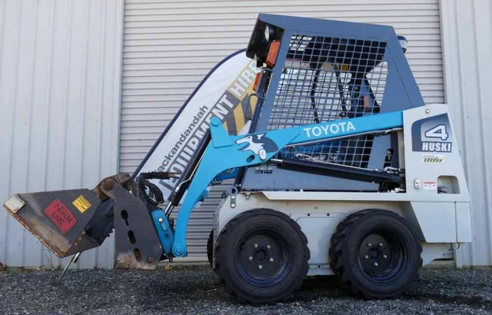 Toyota 4SDK skid steer mini loader